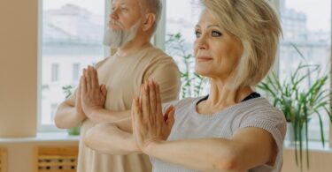 beginner yoga classes for seniors